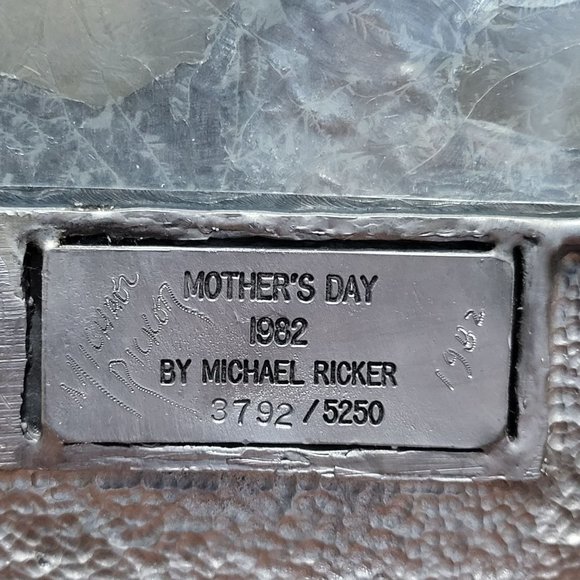Vintage Deer and Fawn Pewter Plate Michael Ricker Mothers Day 1982 - Picture 5 of 13